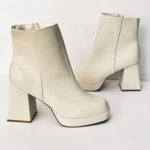 NWT Gorgeous Mari A 9.5 Bone White off Platform 4” Block Heel Ankle Boot Booties - Picture 1 of 12
